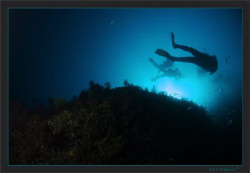 Divers in the sky.. by Sven Tramaux 